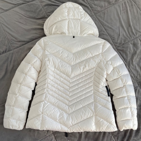 RUDSAK white jacket with belt - Picture 10 of 11